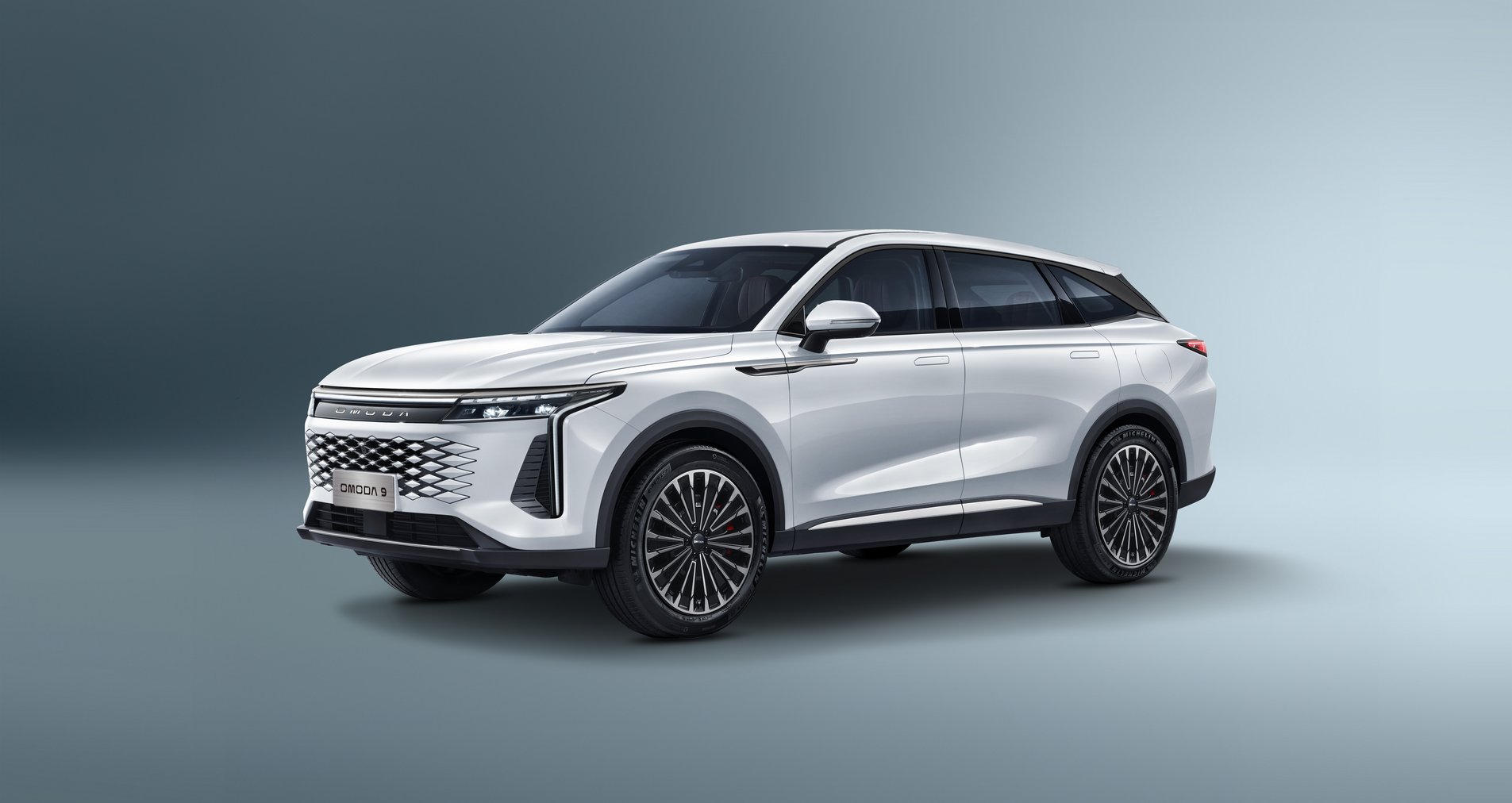 Omoda 9